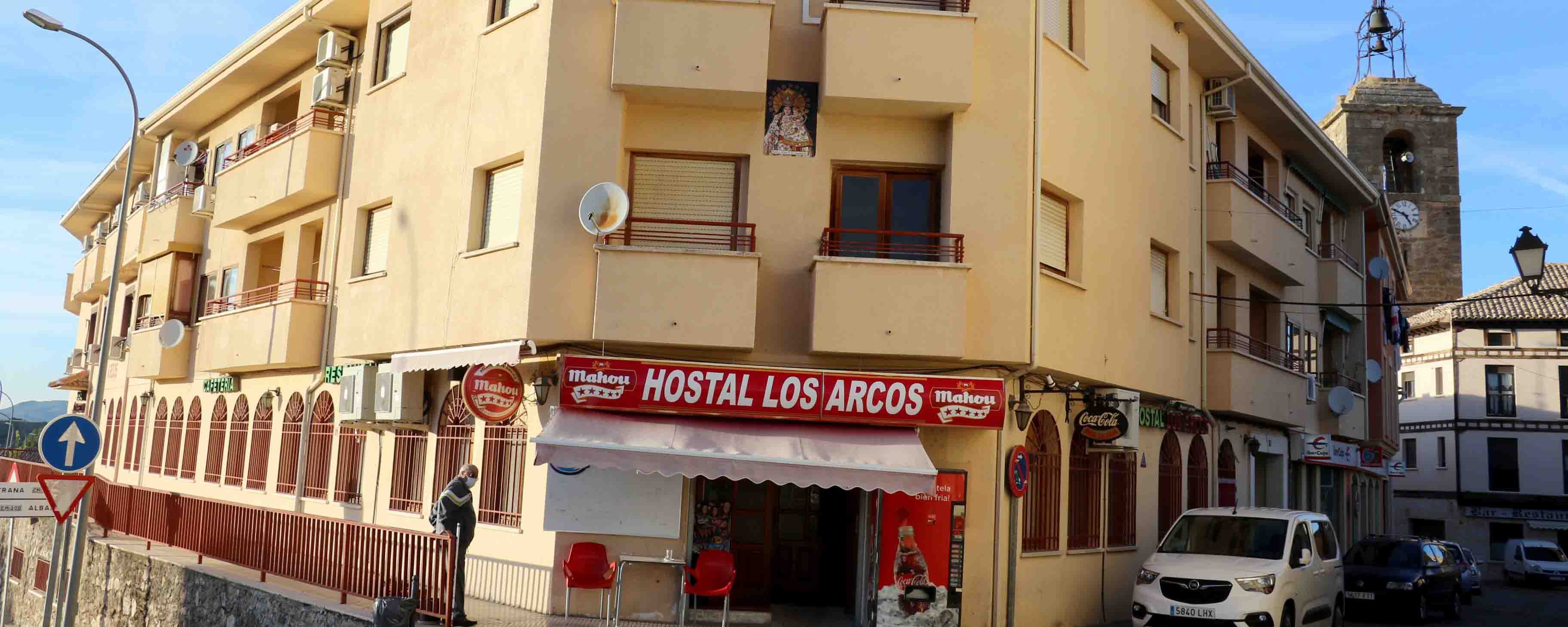 Hostal Los Arcos, un negocio familiar con más de treinta años de historia en Almonacid de Zorita